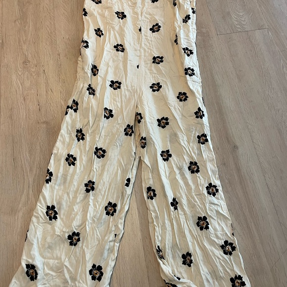 Lira Floral Print Jumpsuit in Black and Cream - Picture 3 of 6